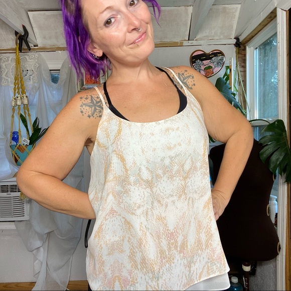 Rachel Zoe Neutral Snake Python Print Strappy Flowy Tank Top Size Medium - Picture 10 of 15